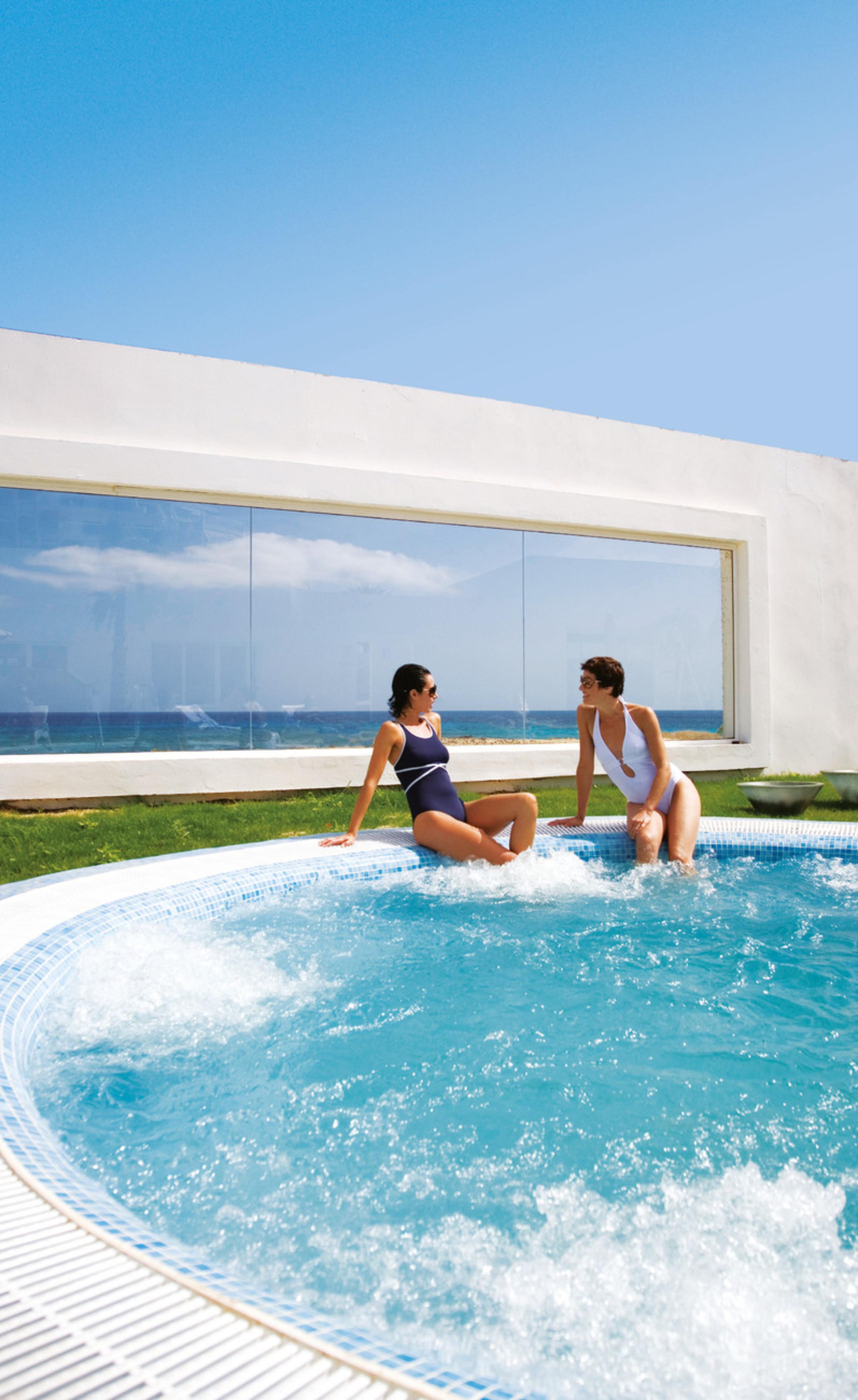 Riu Palace Tres Islas Коральео Экстерьер фото